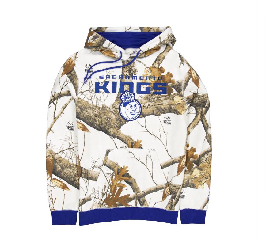 Men 2025 NBA Sacramento Kings hoodie style 1
